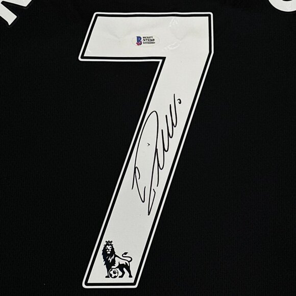 Cristiano Ronaldo Signed Manchester United Jersey Beckett Witnessed BAS COA - Picture 3 of 7